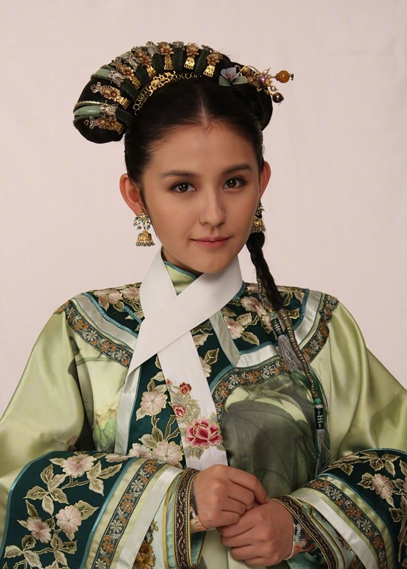 看了《甄嬛传》的定妆照,才知道现在的古装剧有多敷衍