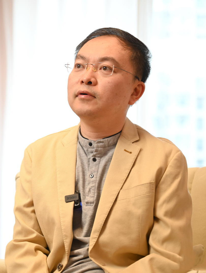 "渐冻症"抗争者蔡磊:"试药"出现生命危险,都是我自己的决定-度小视