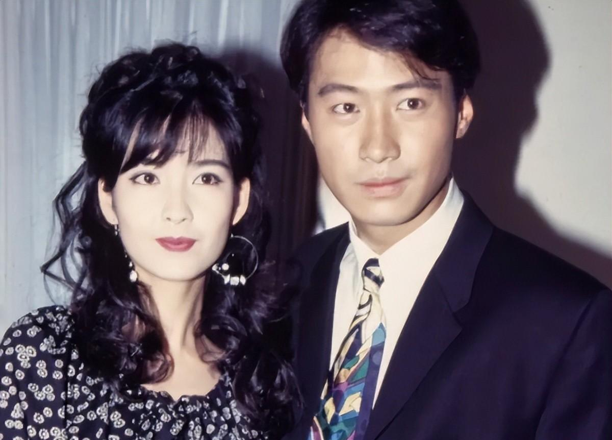 回顾:吴君如"大骂"周慧敏,人前人后两极反转