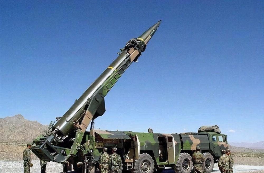 回顾女子造出"天眼导弹",突破我国导弹50年难关,美国公开挖人