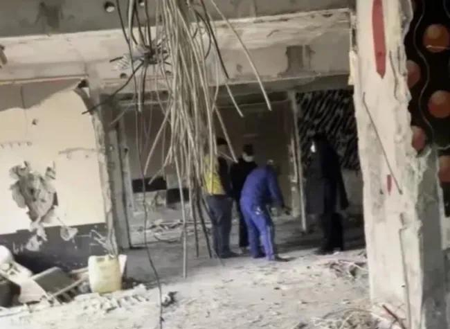 回顾哈尔滨砸墙事件,加固却难保障,居民担心,想卖也无人接手!