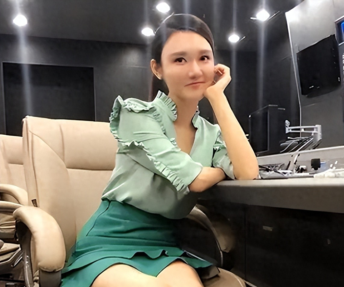 央视穷鬼龙洋没房没车择偶标准还高到离谱如今令人唏嘘