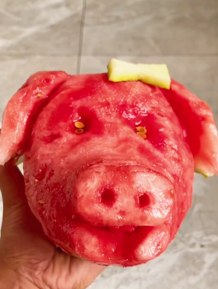 传说中的猪头西瓜你见过没