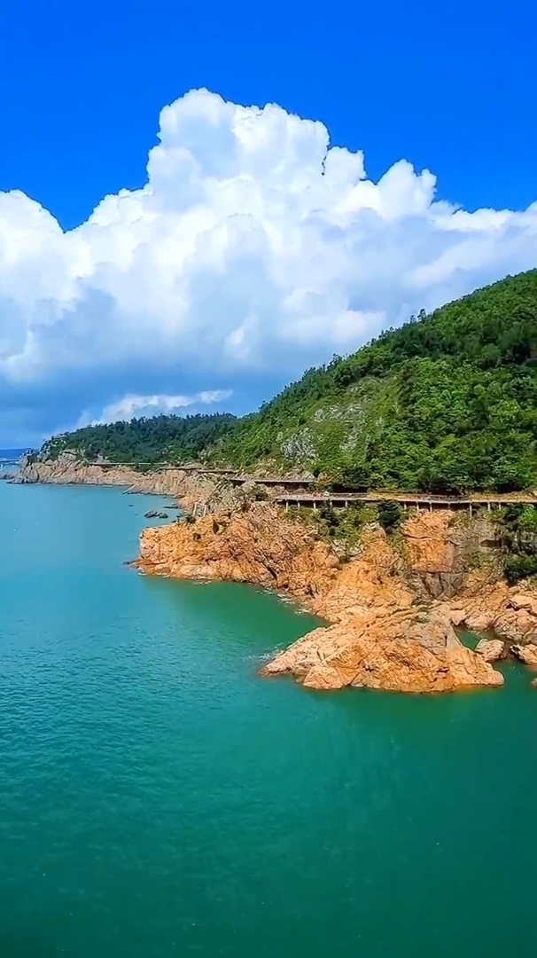 治愈风景大赏:碧水蓝天白云下青山绿水永长流惬意生活