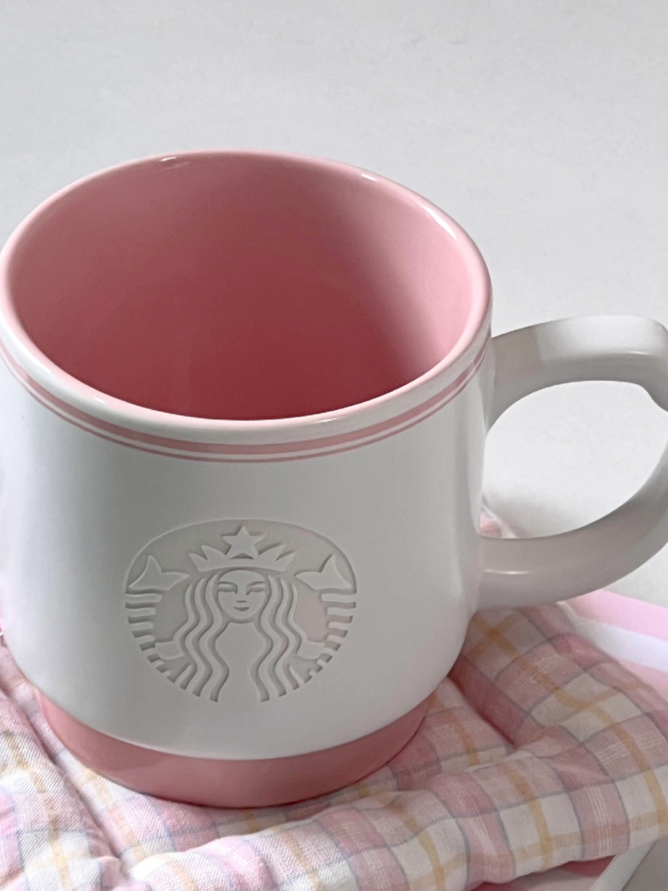 粉色星巴克杯子好好看!