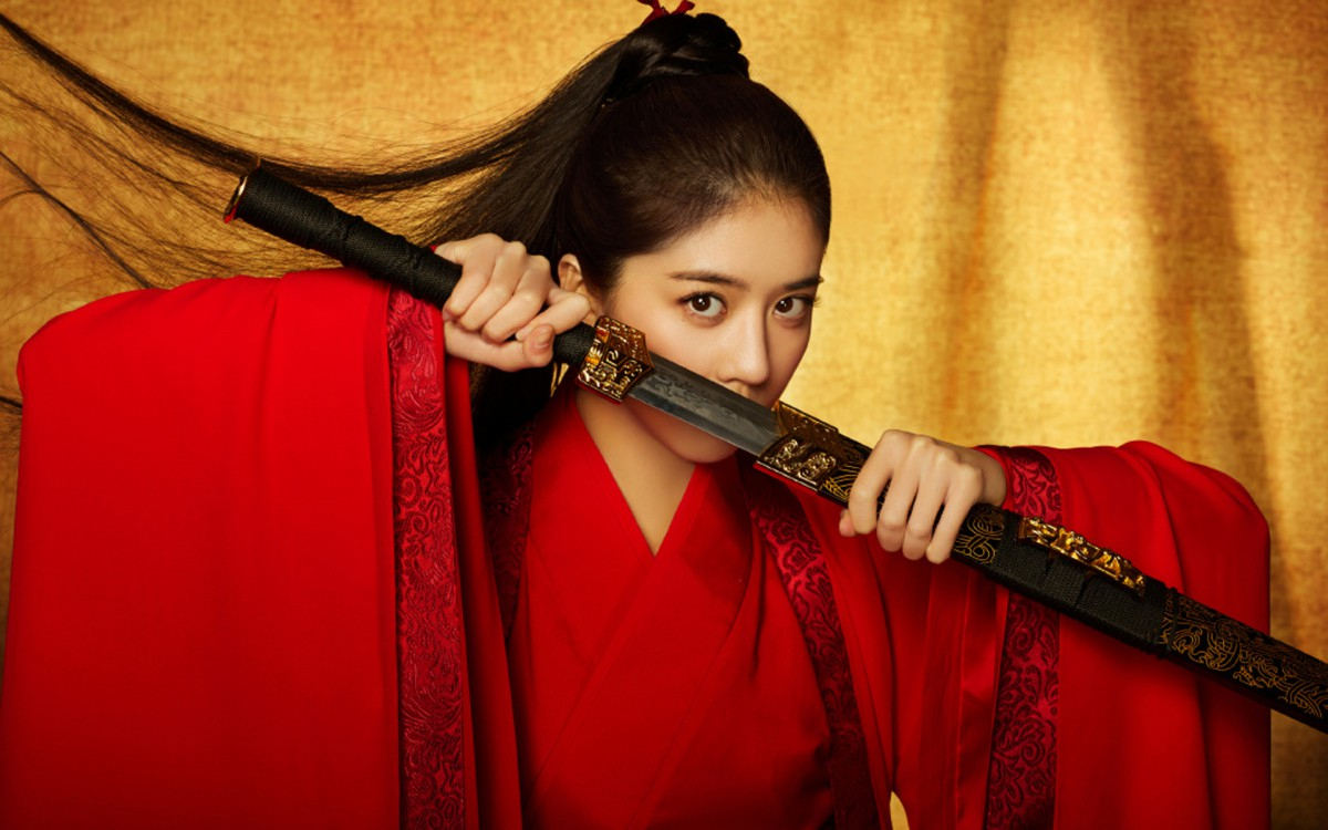 9.8分的大女主爽文《绛都春》,一介女子如何使她的国逆风翻盘!