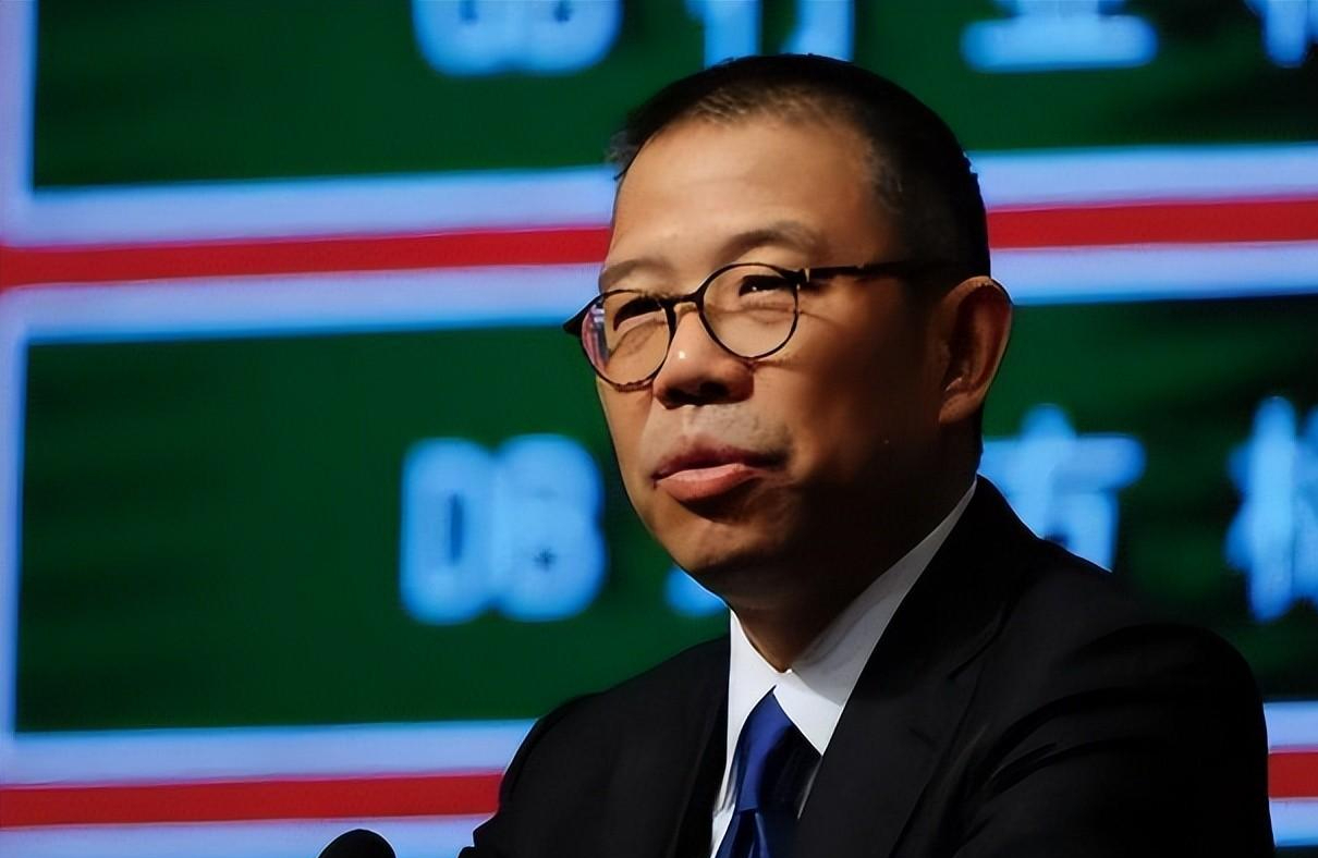 钟睒睒一眼就相中了这个地方,此时国家也正在扶持海南的经济发展,不断