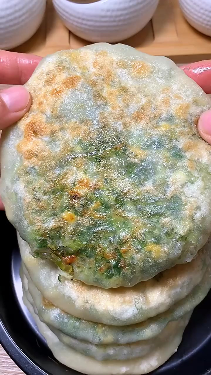 小白菜馅饼味道绝了,特别香-度小视