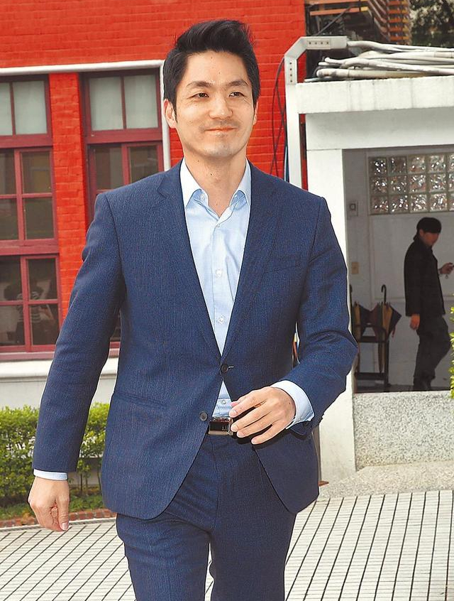 蒋家第四代重返政坛,蒋万安当选台北市长,揭开违背祖训背后秘密08-度