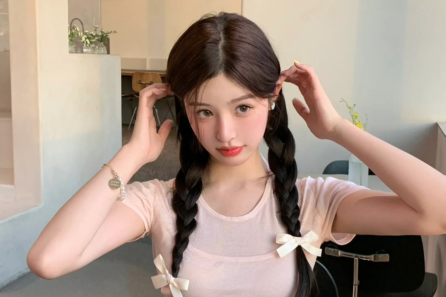 超详细!日系低双马尾麻花辫扎发教程,让你秒变甜美小仙女!