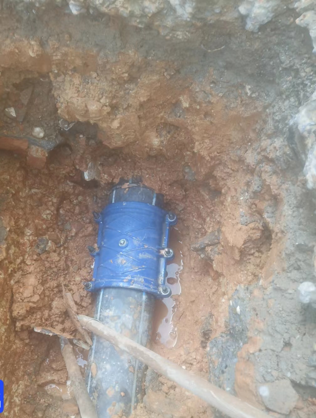 水乃财漏水就是漏财 别让你的财莫名其妙的漏走 水管侧漏维修服务-度