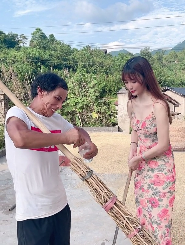 腹肌开瓶盖你们见多了锁骨开瓶盖你们见过吗