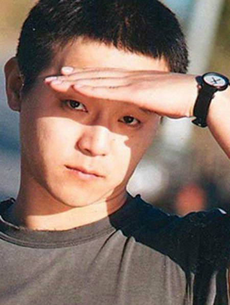 一首《无地自容》封神,因王菲离开黑豹,窦唯为何"自甘堕落"4-度小视