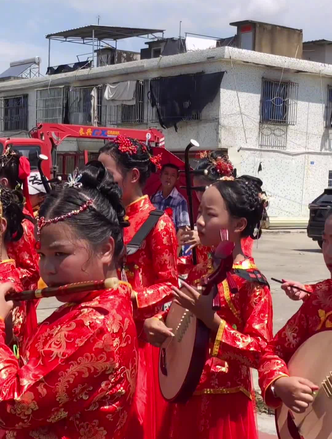 揭阳市地都镇大莲村彭氏送祖鼓乐队小笛妹