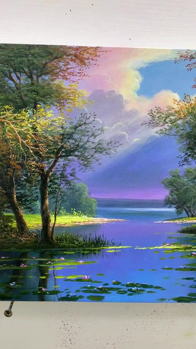 静下心好好欣赏这宁静的湖景