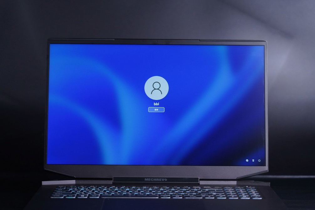 机械革命旷世评测超燃的游戏本