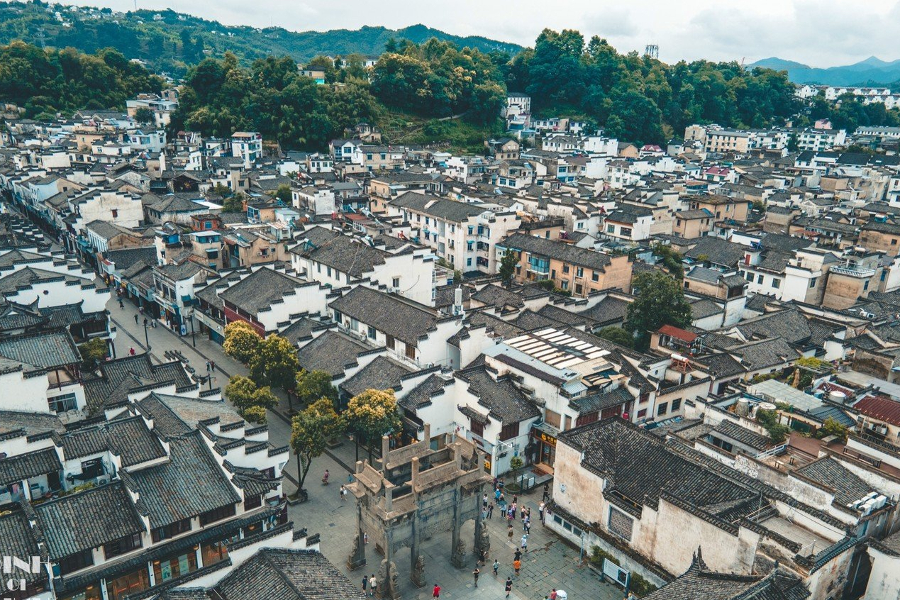 安徽黄山徽州古城,被称赞为"东南邹鲁,礼仪之邦"