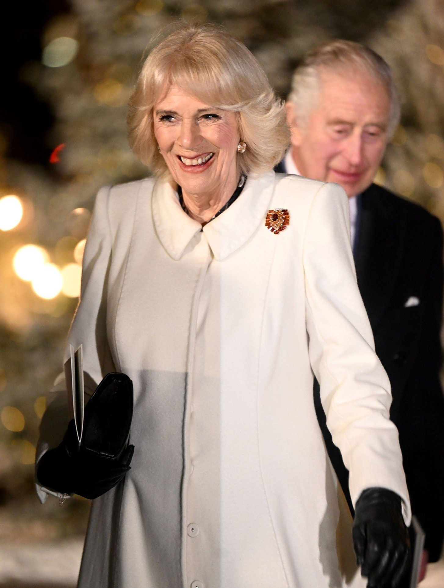 当上王后的卡米拉,试图将自己的权力最大化