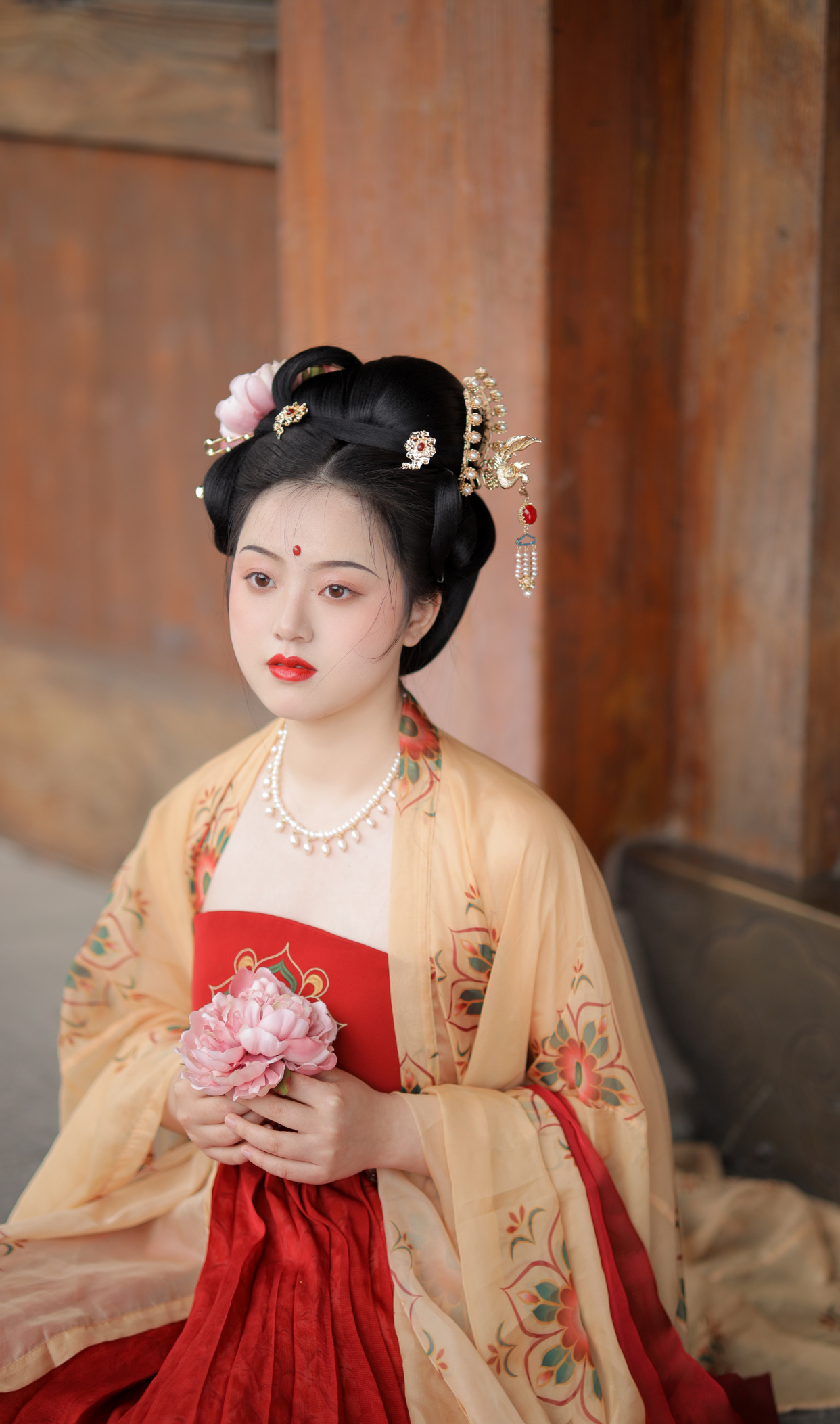 讲真,微胖女生太适合穿汉服了,妥妥的"人间富贵花"