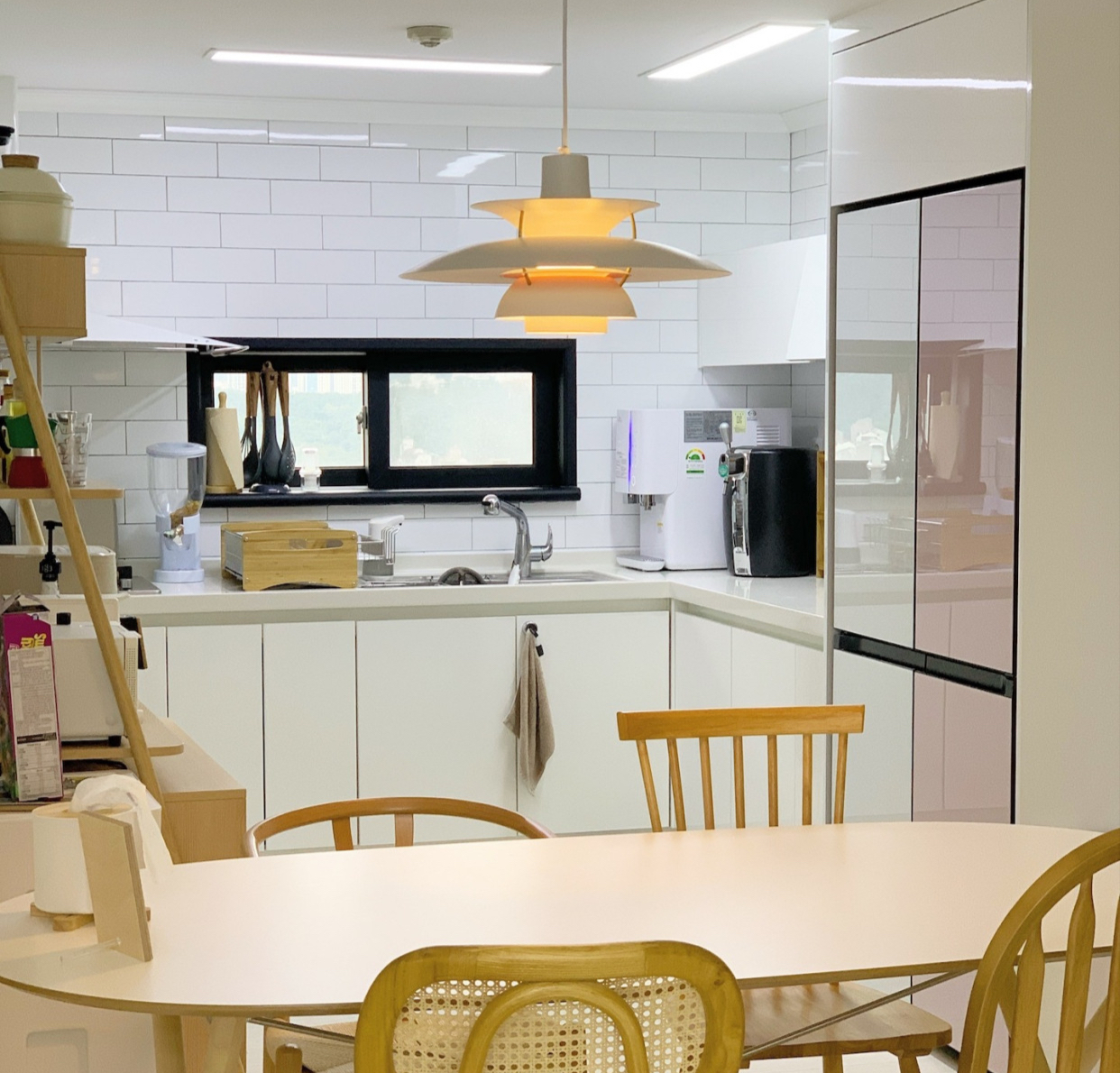 韩国新婚夫妻的110㎡,装修跟豪华不沾边,却有着藏不住的精致感