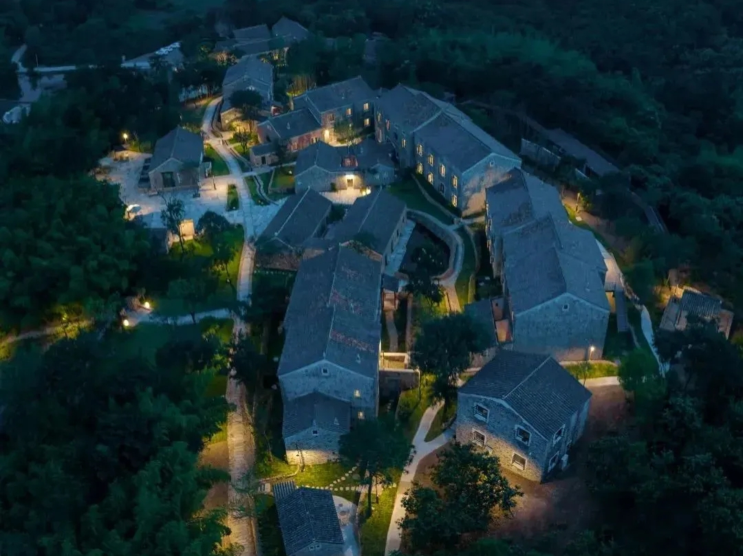 溧水——花迹无想山居民宿风格设计