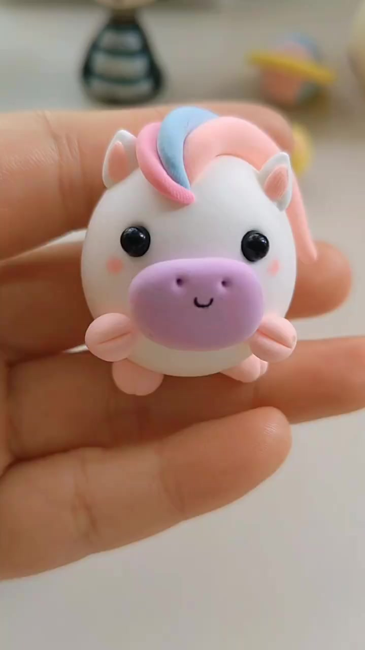 圆滚滚的粘土十二生肖马粘土教程-度小视