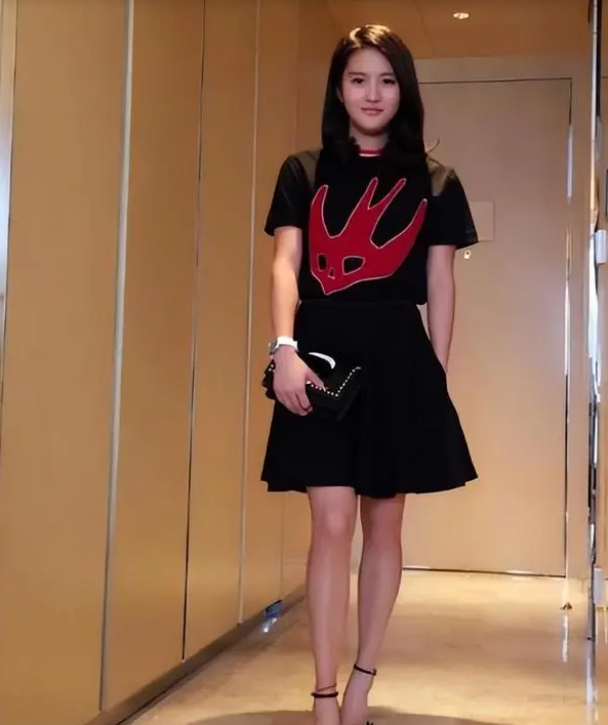 纪实跳水皇后陈若琳被舅舅抚养长大拿5枚金牌父母后悔想认亲