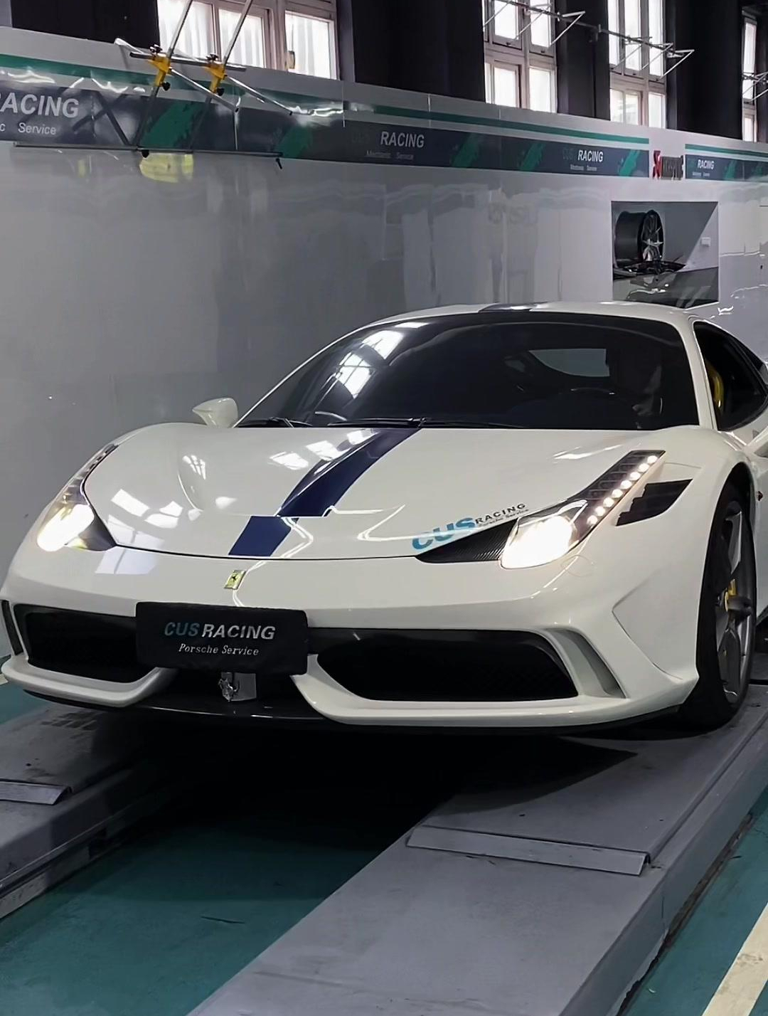 法拉利458赛道版 和 法拉利488pista 更喜欢哪一款 - 有驾