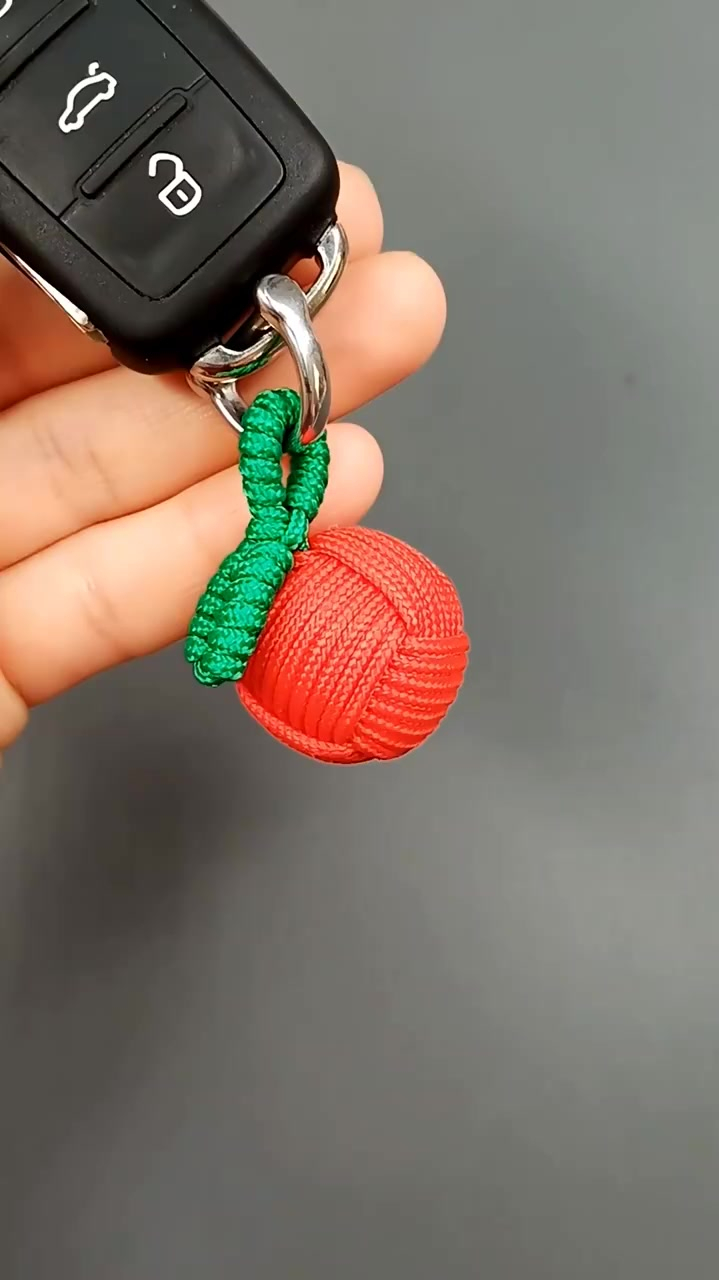 小果子车钥匙扣包包挂件详细编绳教程分享