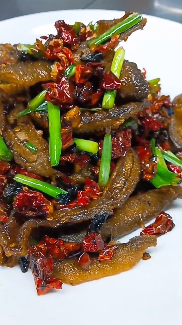 这样做的泥鳅特别下酒外表酥脆超级好吃