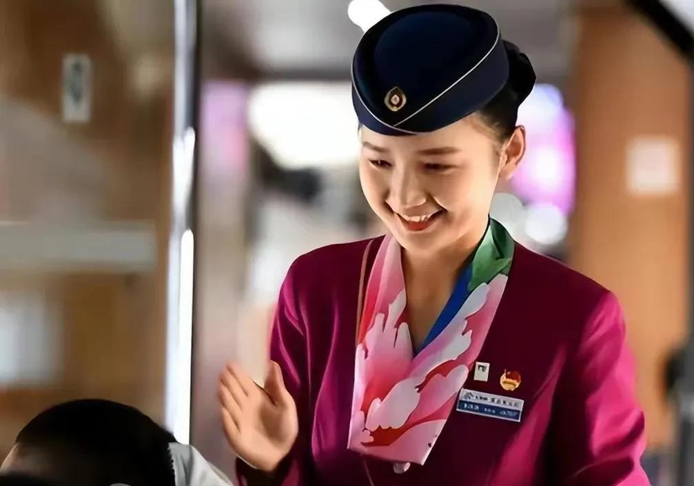 纪实:高铁站有什么猫腻,为何女乘务员纷纷离辞?内幕终将揭开
