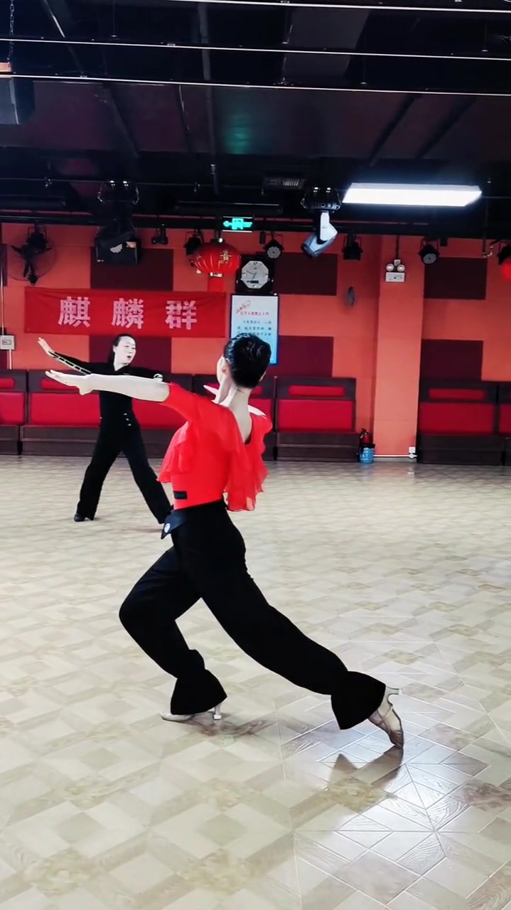 单人华尔兹套路组合练习国标舞