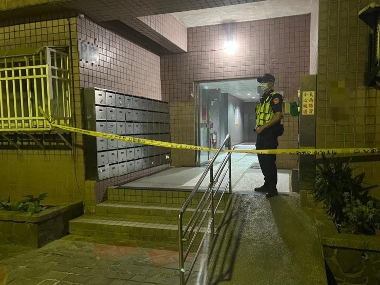 2017年台湾男子为领养老金将母藏尸冰箱5年逢年过节都会祭拜