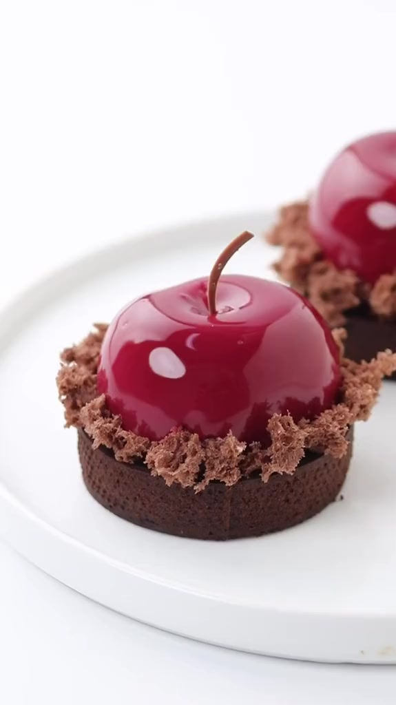 车厘子太贵吃不起那教你做仿真车厘子慕斯小甜品吧