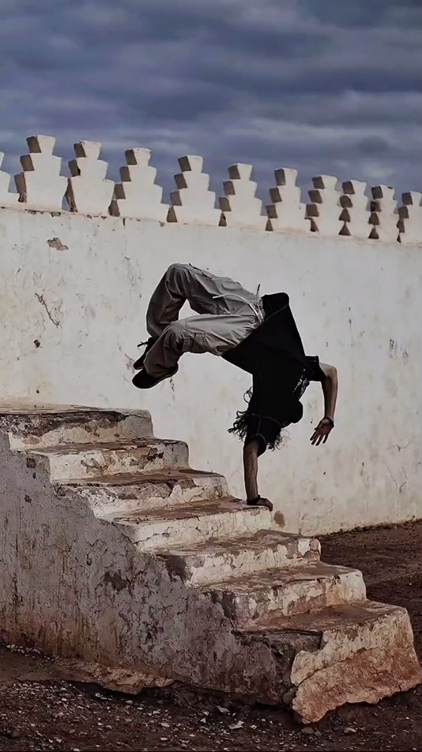 空翻特技极限运动