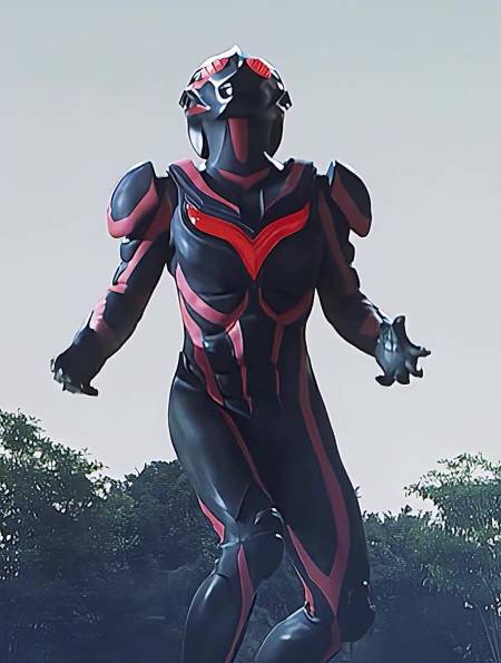 扎基便就是黑暗本身,与诺亚旗鼓相当的存在,最强的黑暗破坏神!-度小视