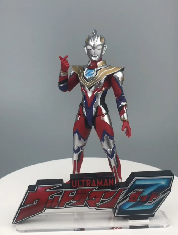 万代泽塔奥特曼logo亚克力立牌一个立牌居然要100多?-度小视