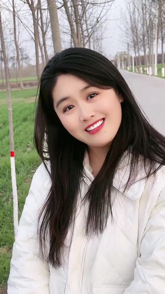 微胖的女生有福相