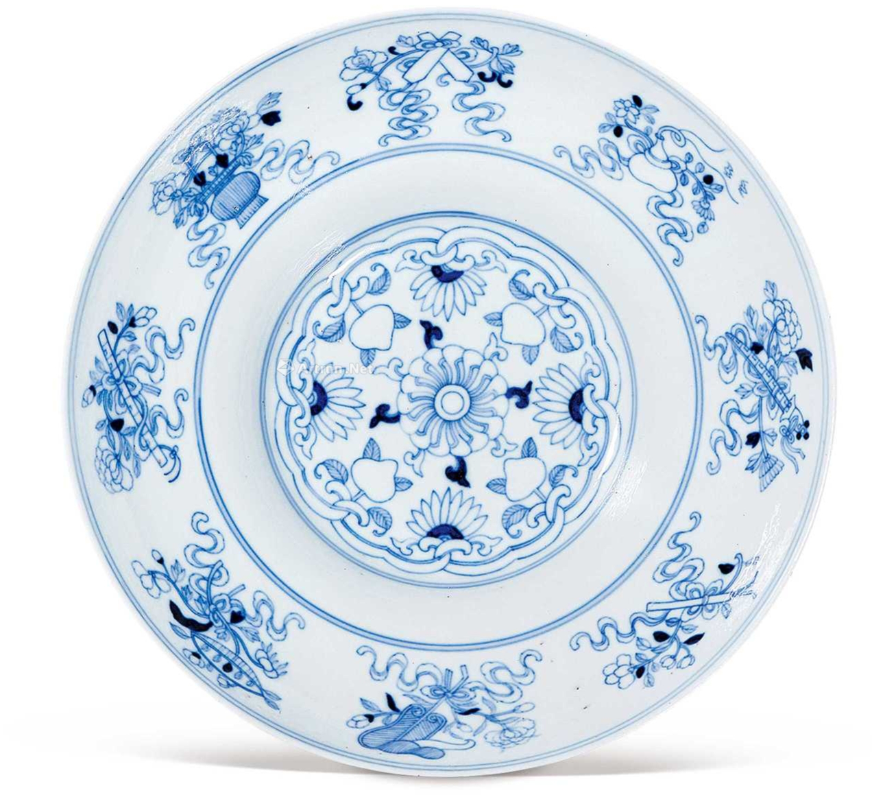 经常看到瓷器上绘"八宝纹",可为啥八宝却有20多种图案?