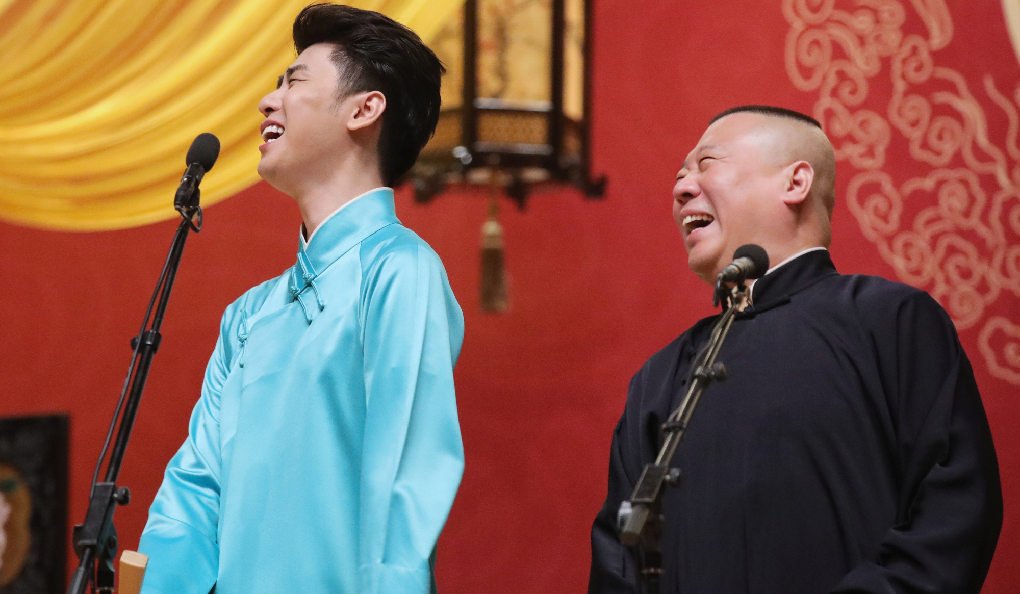 张云雷跟郭德纲合唱探清水河,为了尊敬师父,主动要求粉丝改唱词