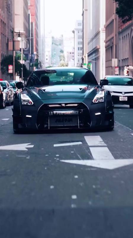 战神gtr这就是女生眼中的破尼桑会喷火的东瀛战神你爱了吗