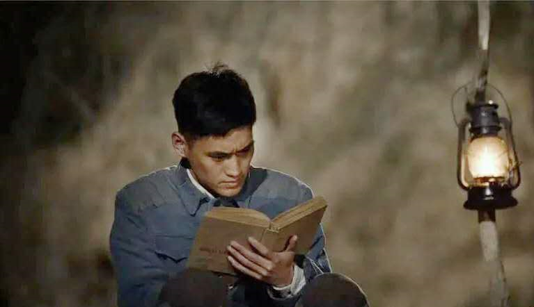 《平凡的世界》都说读书能改变命运,为何孙少平是个例外