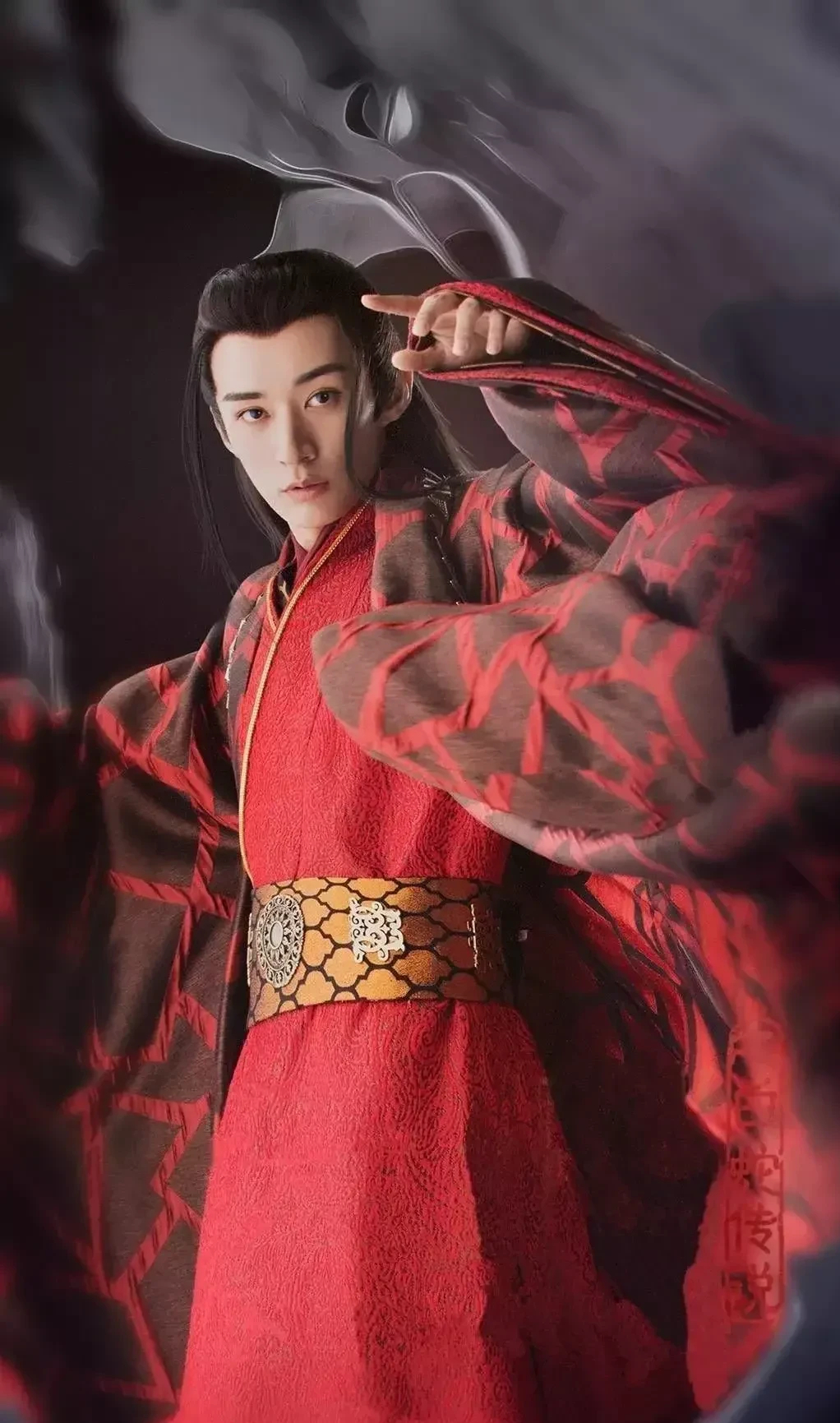 古装红衣妖孽美男,谁是朱砂痣,谁又是白月光,你最爱谁