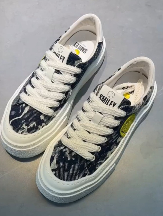 smiley 织物低帮笑脸帆布鞋讲解测评,穿这双鞋子真的会让你快乐