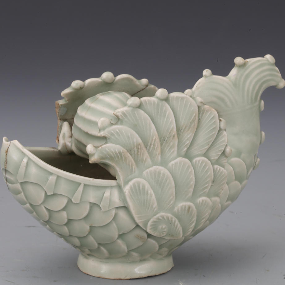 禁止出境文物之"青瓷飞鱼形水盂"