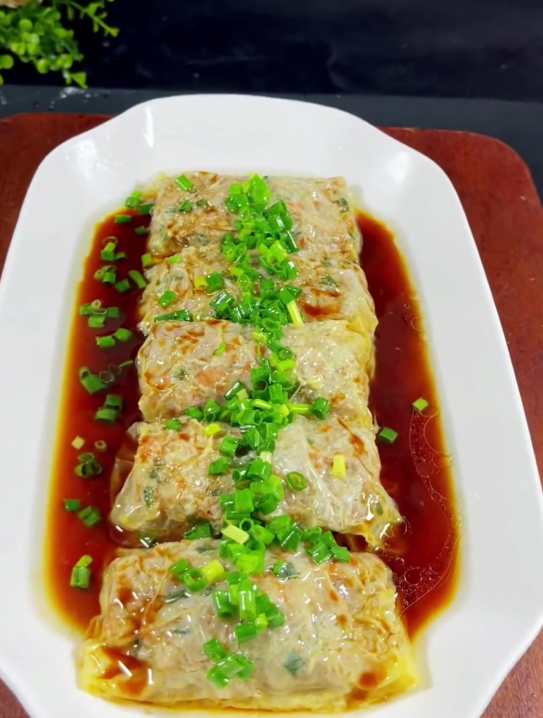 豆腐皮的第99种吃法葱油腐皮肉卷·你知道怎么做吗-度小视