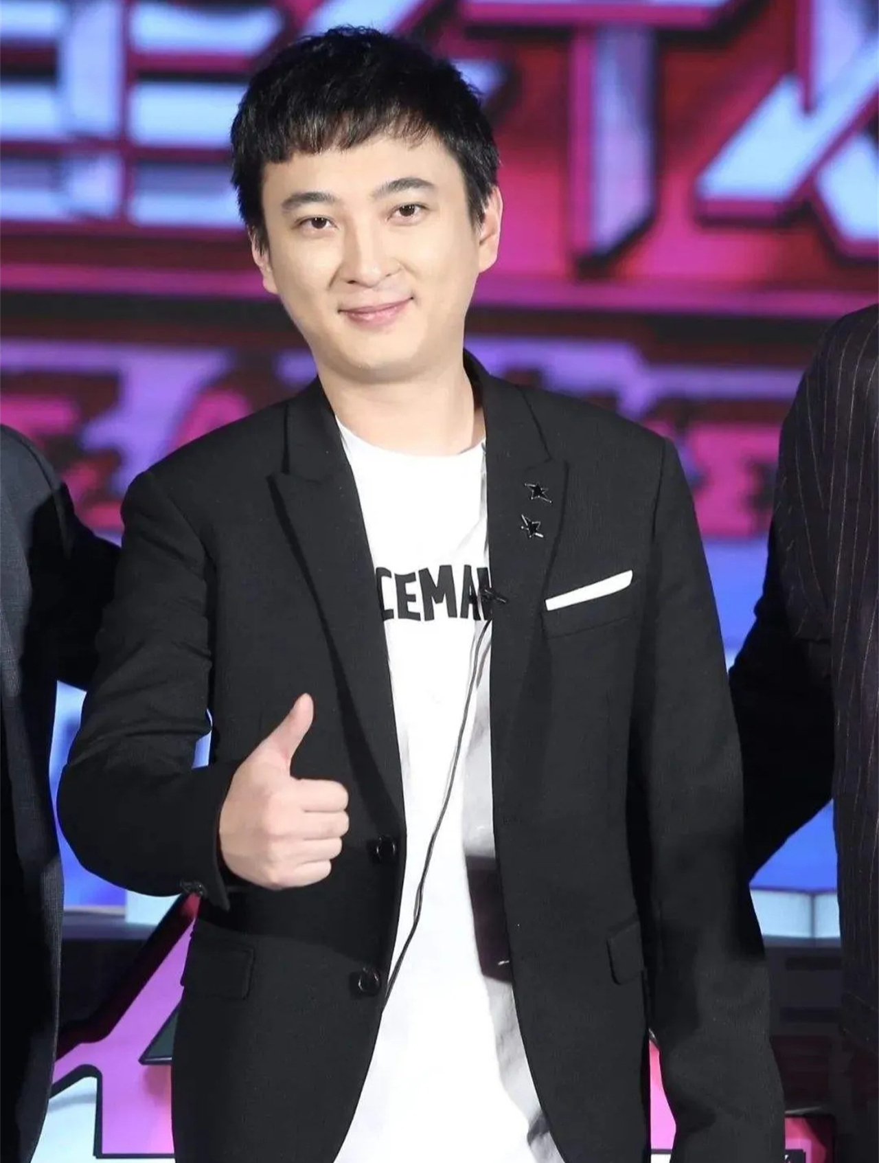 万达公子王思聪:欠20亿也不愿继承家业,王健林后悔只生一个娃(2)