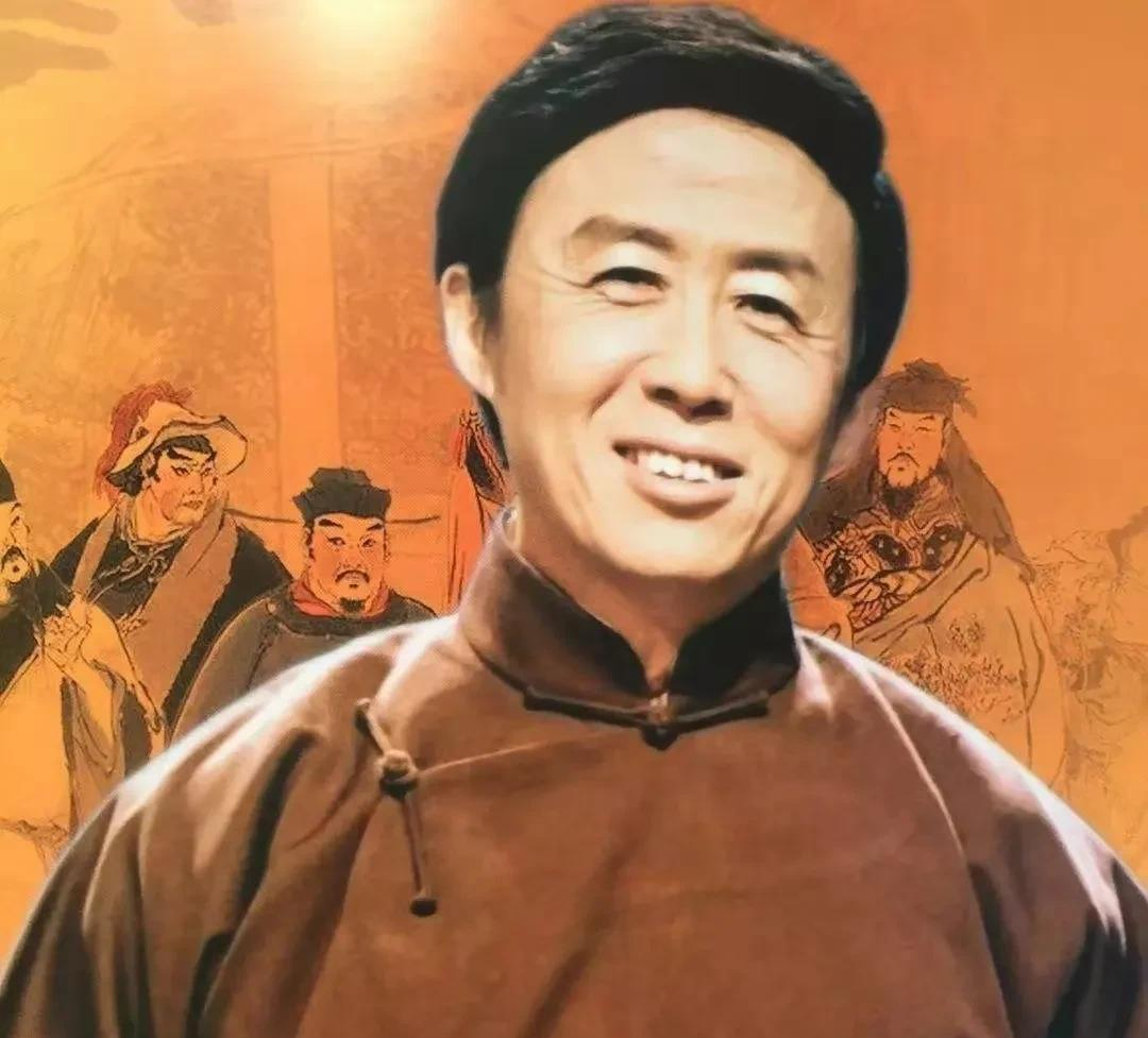 81岁田连元坐轮椅出行,身体瘦弱状态差,儿子车祸去世受打击