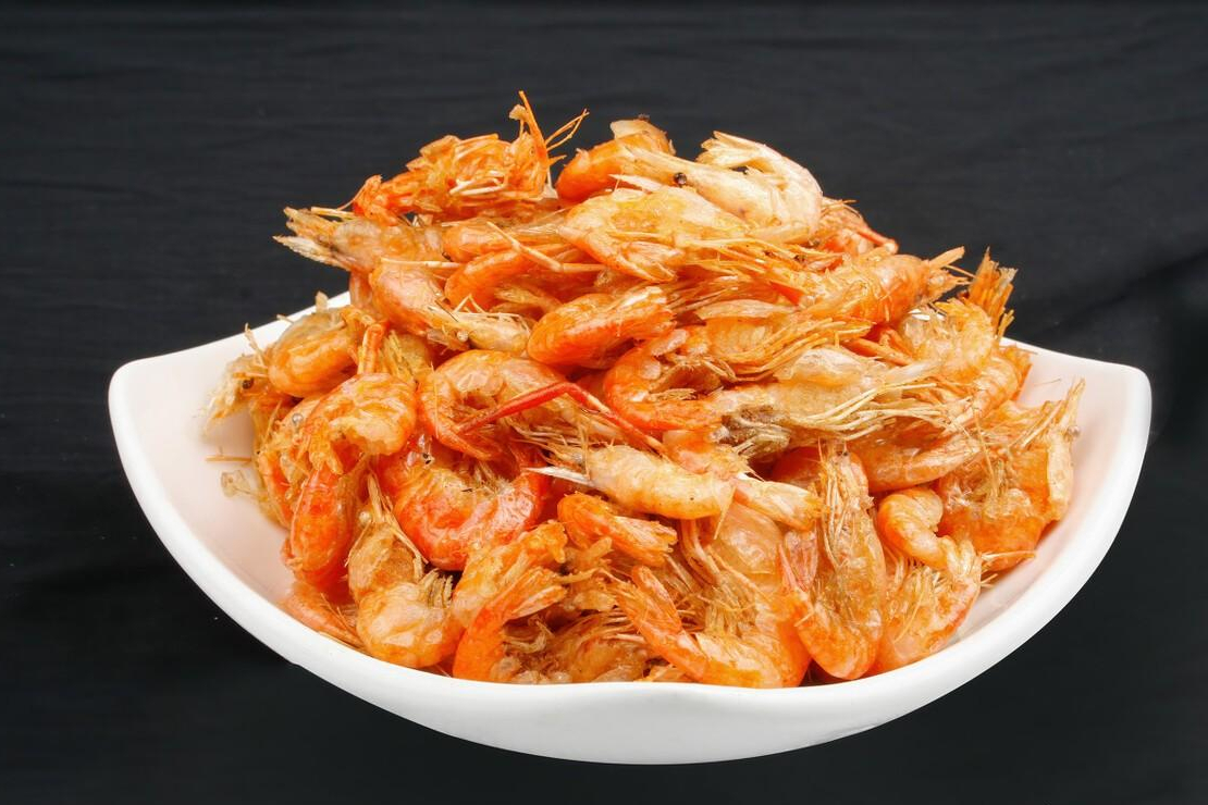 炸小河虾用面粉还是淀粉用错了不酥还很腻教你正确做法