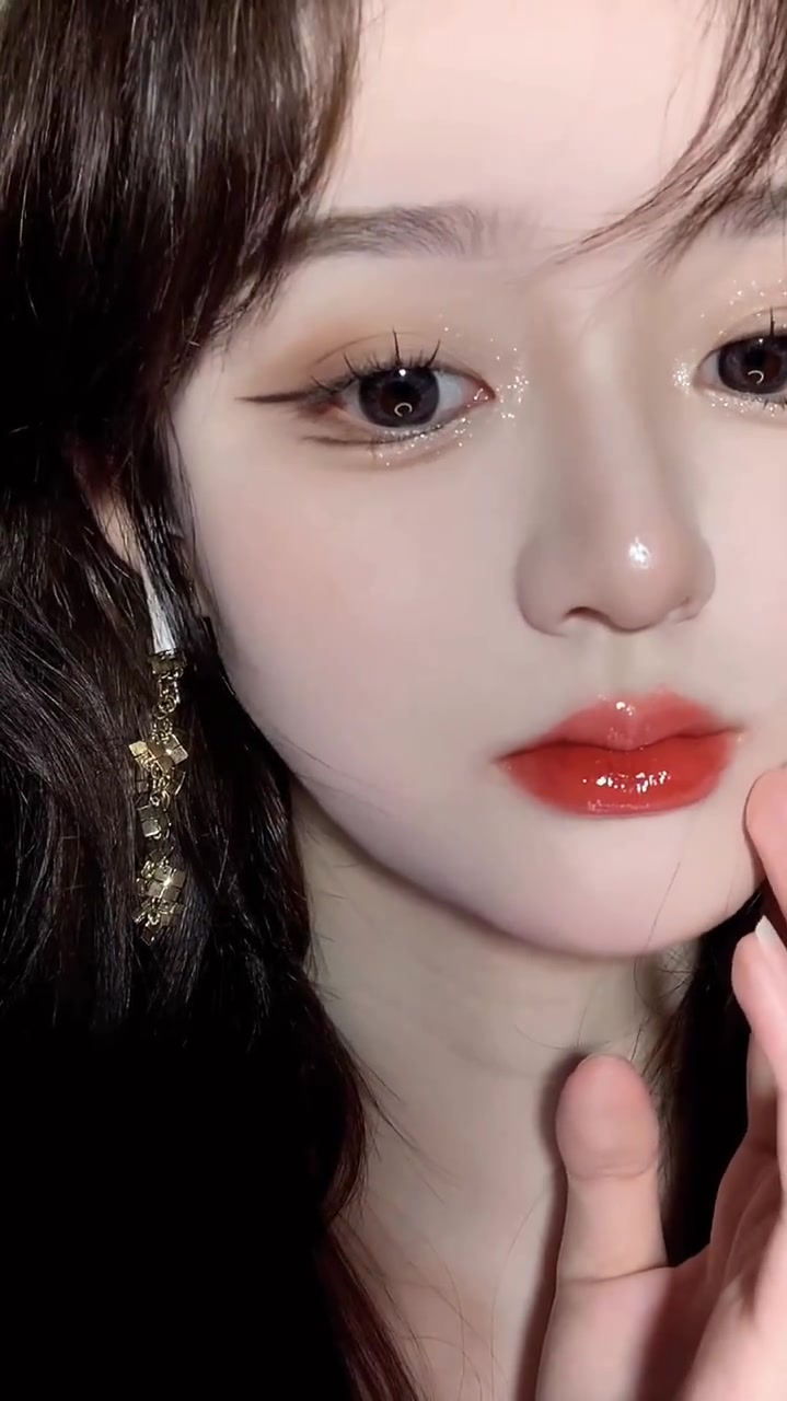 原相机纯欲水光嘟嘟唇,超好看!